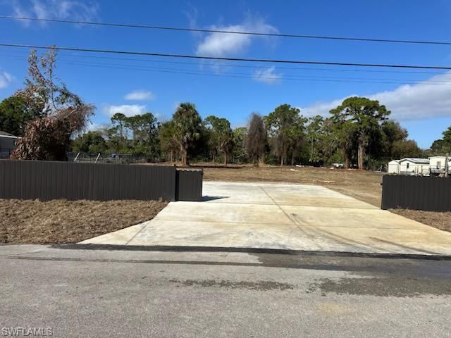 8226 Grady DR, North Fort Myers, FL 33917