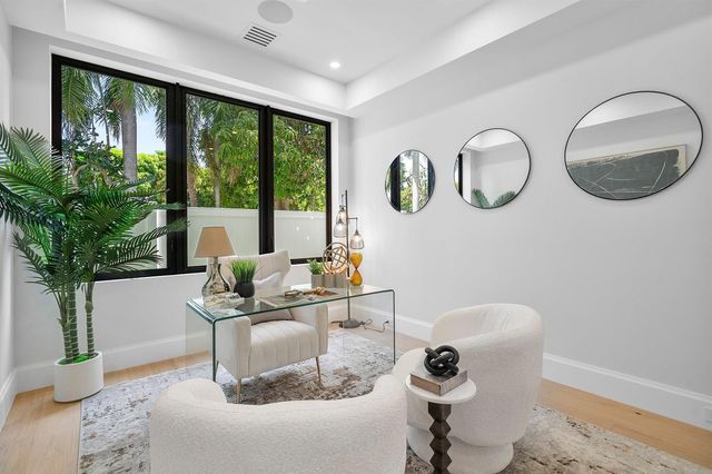 731 SE 4th Avenue, Delray Beach, FL 33483