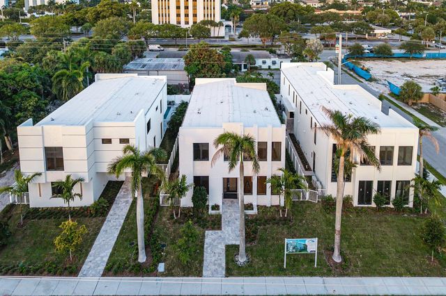 731 SE 4th Avenue, Delray Beach, FL 33483