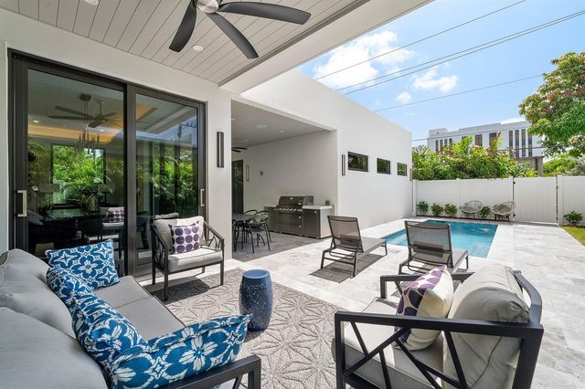 731 SE 4th Avenue, Delray Beach, FL 33483