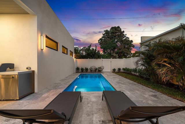731 SE 4th Avenue, Delray Beach, FL 33483