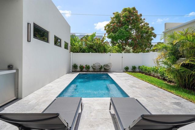 731 SE 4th Avenue, Delray Beach, FL 33483