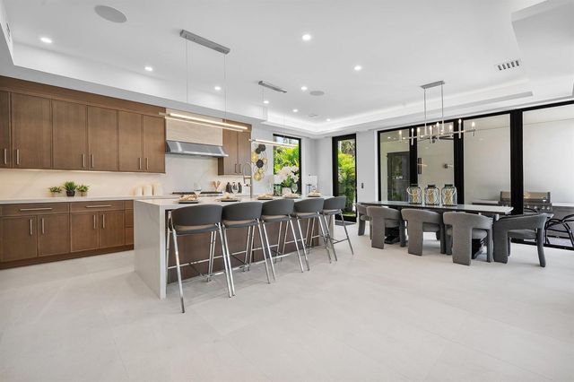 731 SE 4th Avenue, Delray Beach, FL 33483