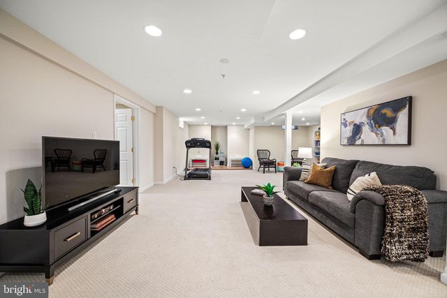 236 SILVERBELL CT, West Chester, PA 19380