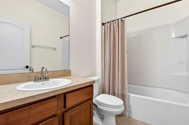 1749 BONITA BLUFF COURT, Ruskin, FL 33570