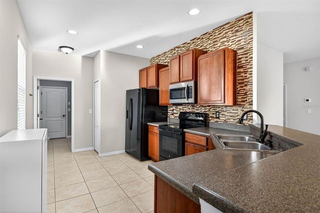 1749 BONITA BLUFF COURT, Ruskin, FL 33570