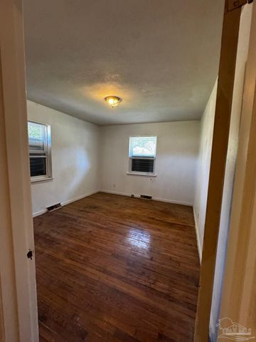 801 N 57th Ave, Pensacola, FL 32506