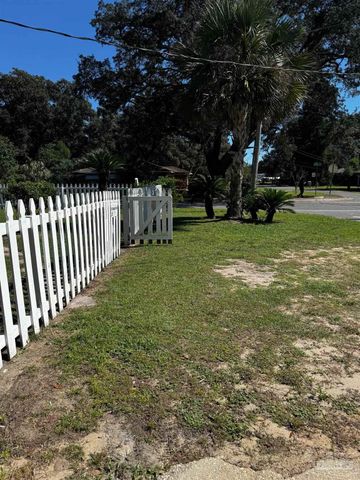 801 N 57th Ave, Pensacola, FL 32506