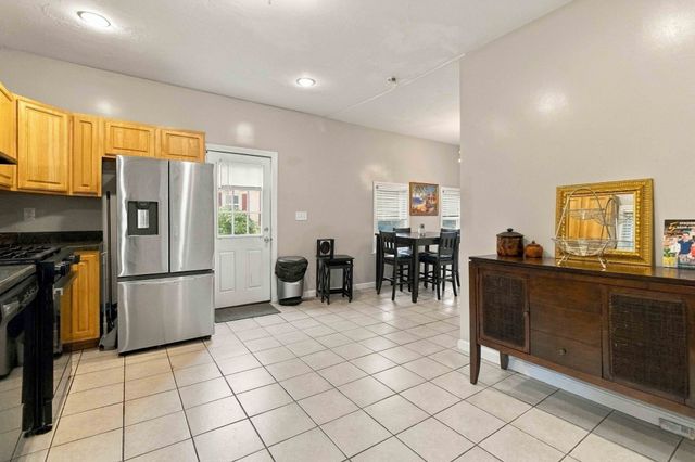 51 N Manchester, Brockton, MA 02302