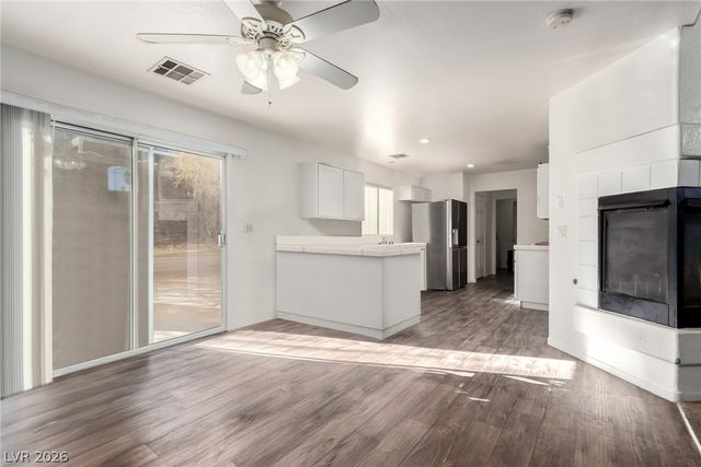 1421 Still Creek Avenue, Henderson, NV 89074