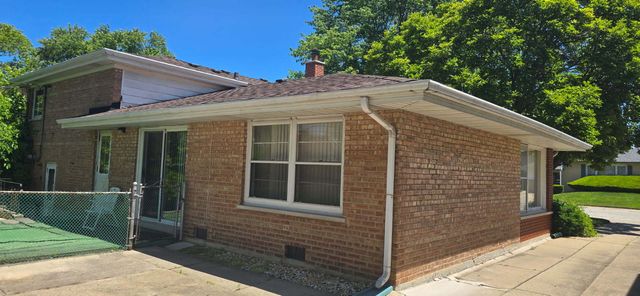 15354 Dobson Avenue, South Holland, IL 60473