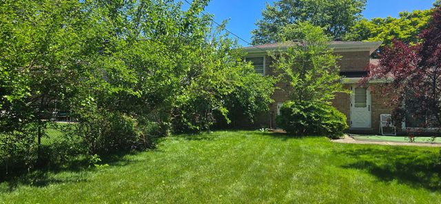 15354 Dobson Avenue, South Holland, IL 60473