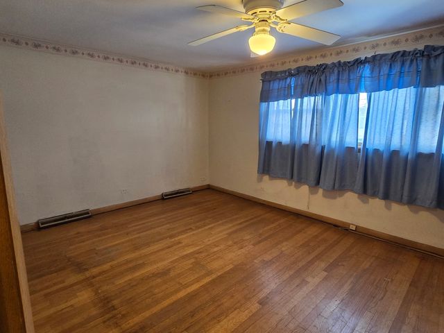 15354 Dobson Avenue, South Holland, IL 60473