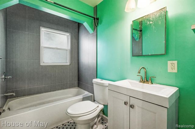 17318 Centralia, Redford, MI 48240