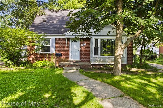 17318 Centralia, Redford, MI 48240