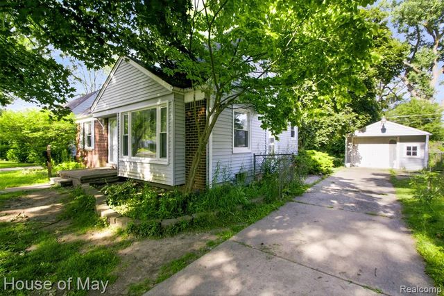 17318 Centralia, Redford, MI 48240