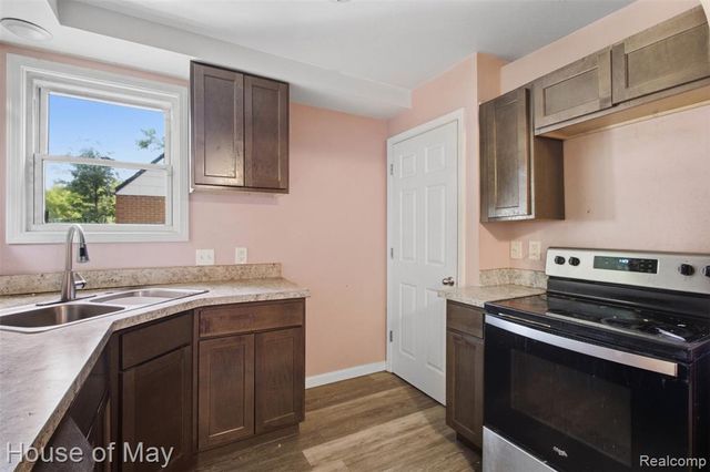 17318 Centralia, Redford, MI 48240