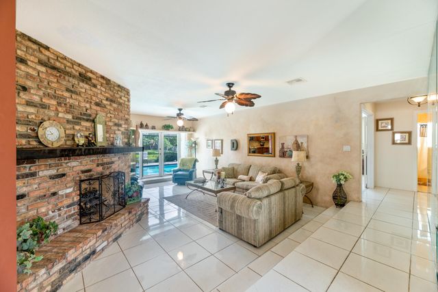 2705 SW 14th Court, Deerfield Beach, FL 33442