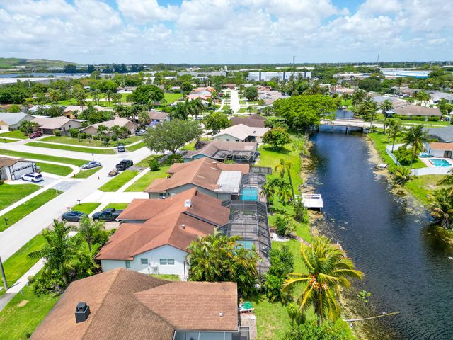 2705 SW 14th Court, Deerfield Beach, FL 33442
