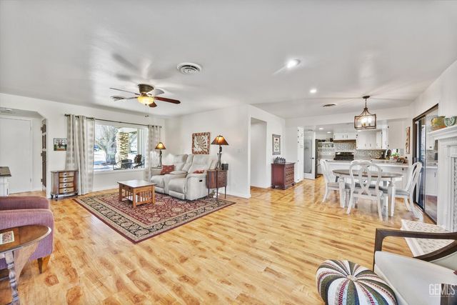 30001 Jamaica Dunes Drive, Tehachapi, CA 93561