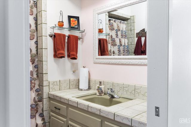 30001 Jamaica Dunes Drive, Tehachapi, CA 93561