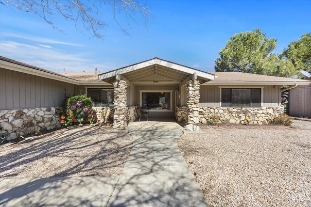 30001 Jamaica Dunes Drive, Tehachapi, CA 93561