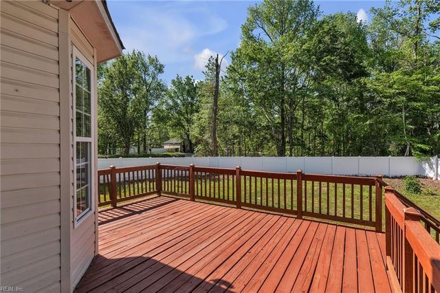 101 Woodhaven DR, Suffolk, VA 23435