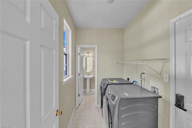 101 Woodhaven DR, Suffolk, VA 23435