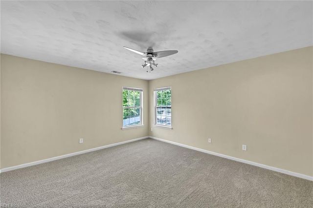 101 Woodhaven DR, Suffolk, VA 23435