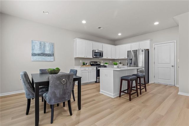 325 Winston Circle, Canton, GA 30114