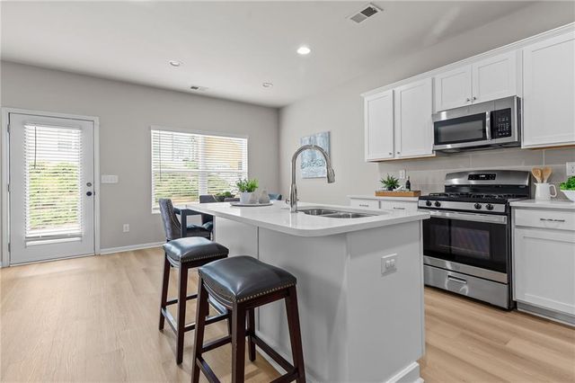 325 Winston Circle, Canton, GA 30114