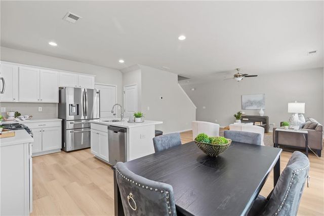 325 Winston Circle, Canton, GA 30114