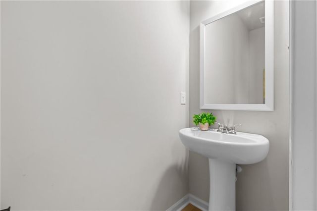 325 Winston Circle, Canton, GA 30114