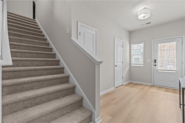 325 Winston Circle, Canton, GA 30114