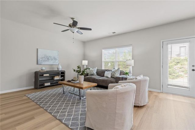 325 Winston Circle, Canton, GA 30114