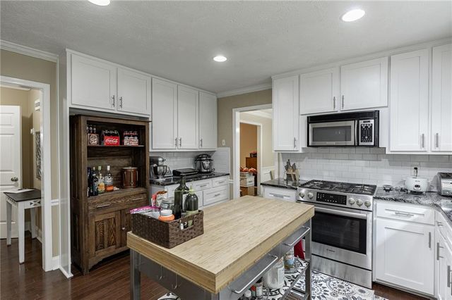 3236 Classic Drive, Snellville, GA 30078