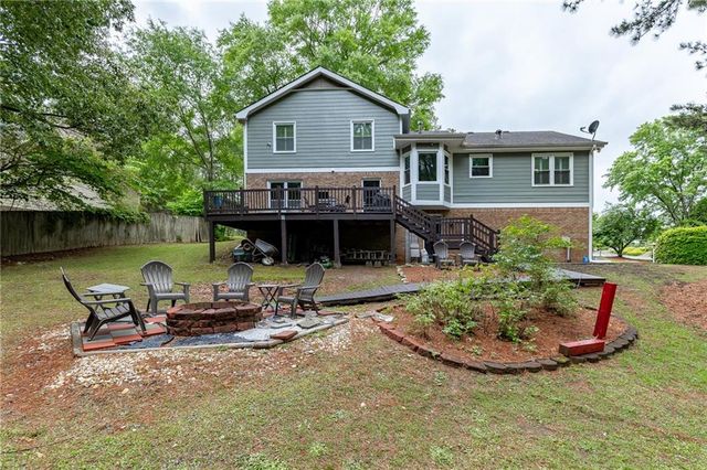 3236 Classic Drive, Snellville, GA 30078