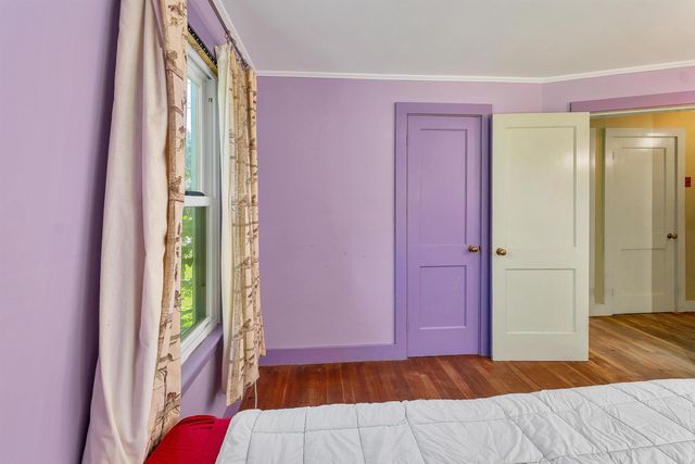 20 Maplecrest Street, Newmarket, NH 03857
