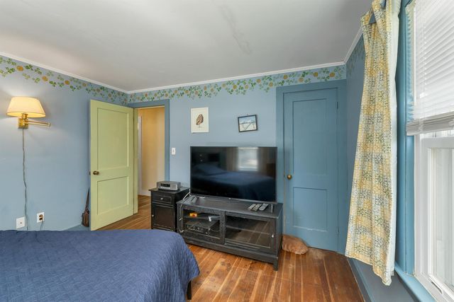 20 Maplecrest Street, Newmarket, NH 03857
