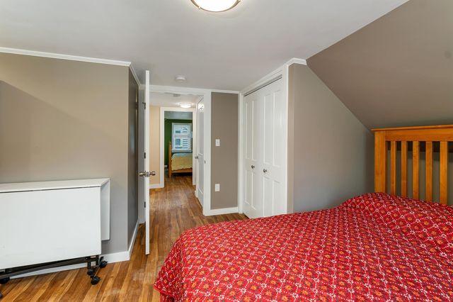 20 Maplecrest Street, Newmarket, NH 03857