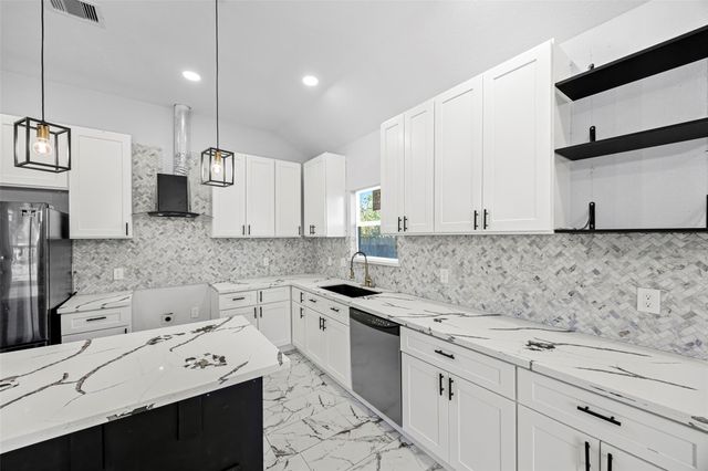 8824 Leander Street, Houston, TX 77012