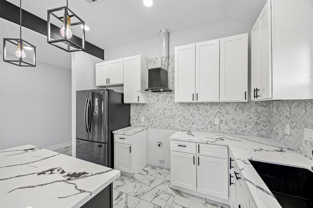8824 Leander Street, Houston, TX 77012