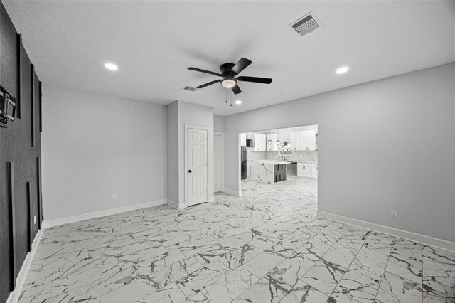 8824 Leander Street, Houston, TX 77012