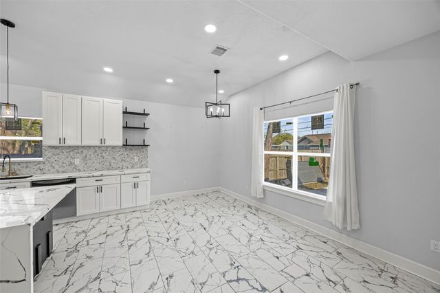 8824 Leander Street, Houston, TX 77012