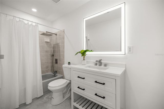 11921 SE 169TH AVENUE ROAD, Ocklawaha, FL 32179