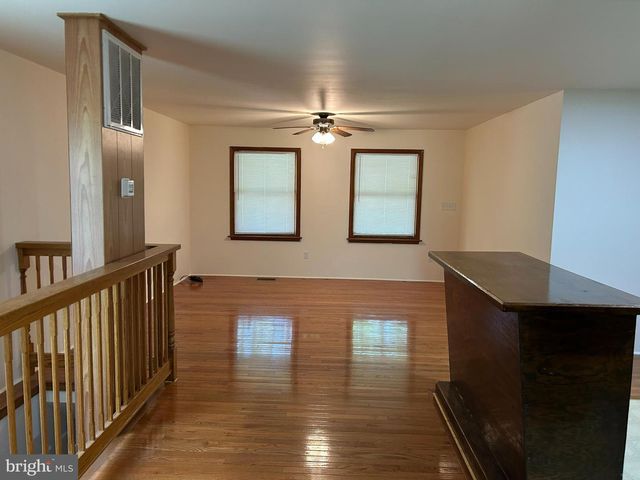 830 WESTERN LN, Front Royal, VA 22630