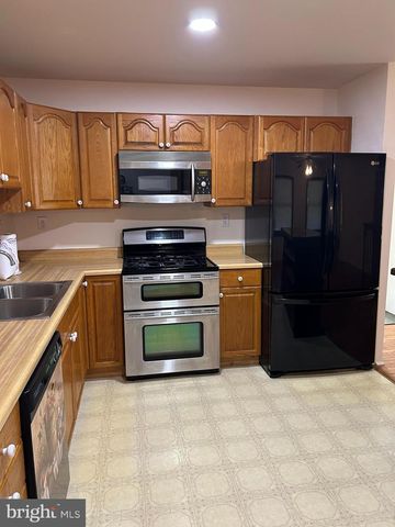 830 WESTERN LN, Front Royal, VA 22630