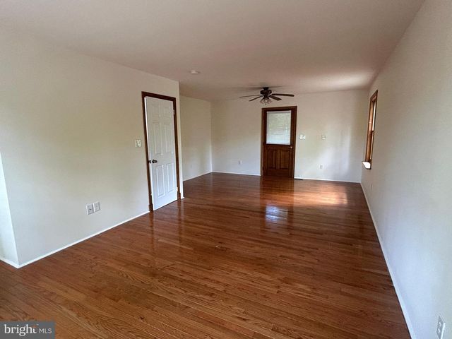 830 WESTERN LN, Front Royal, VA 22630