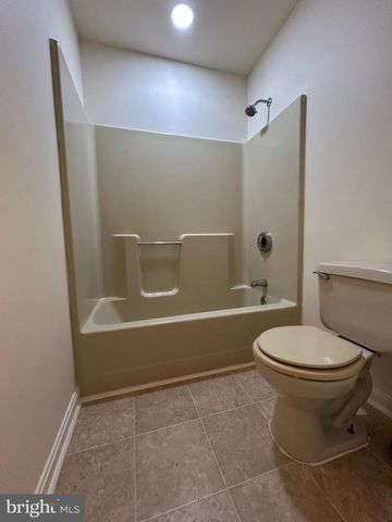 830 WESTERN LN, Front Royal, VA 22630