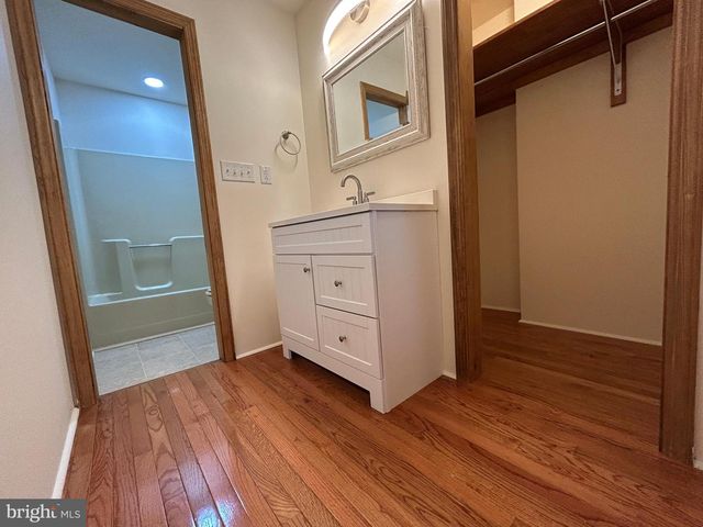 830 WESTERN LN, Front Royal, VA 22630